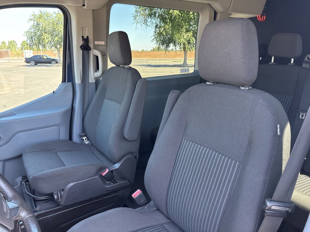2016 Ford Transit XLT photo 13