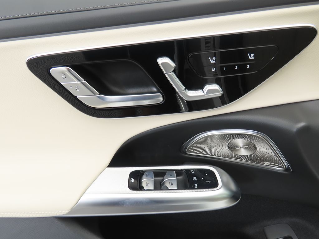 2026 Mercedes Benz E 4MATIC Sedan photo 21