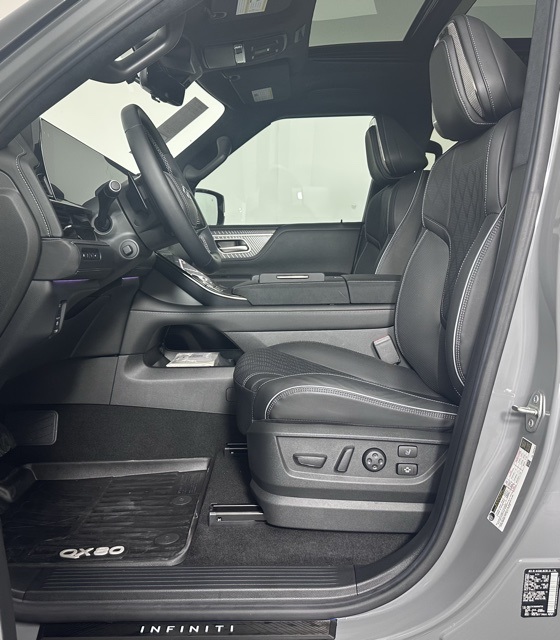 2025 Infiniti QX80 photo 11