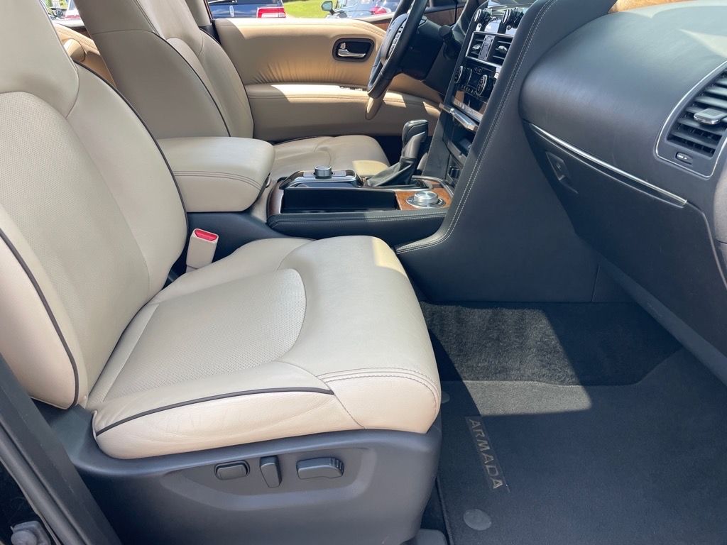 2023 Nissan Armada SL photo 28