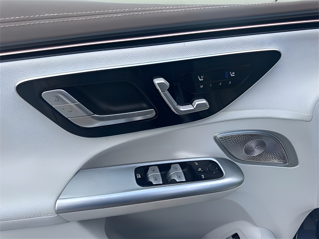 2023 Mercedes Benz EQE-Class SUV photo 24