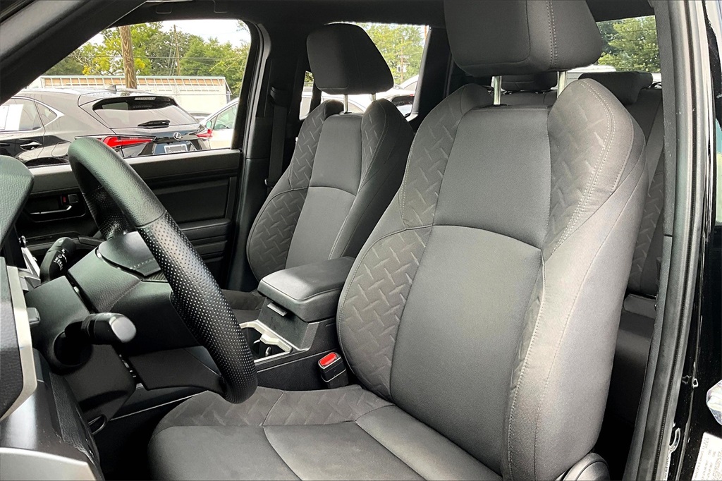 2024 Toyota Tacoma SR5 photo 19