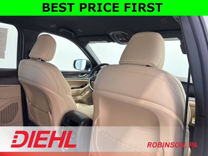 2025 Jeep Grand Cherokee Limited photo 4