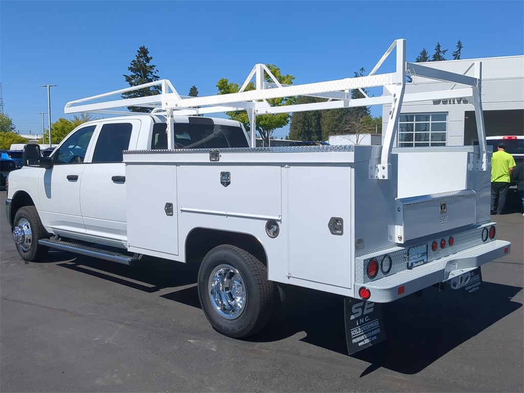 2024 Ram 3500 Tradesman photo 2