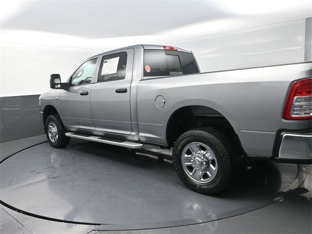 2024 Ram 2500 Tradesman photo 4
