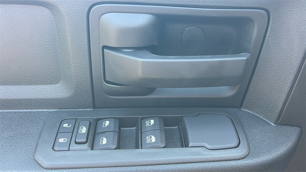 2026 Ram 3500 Tradesman photo 17