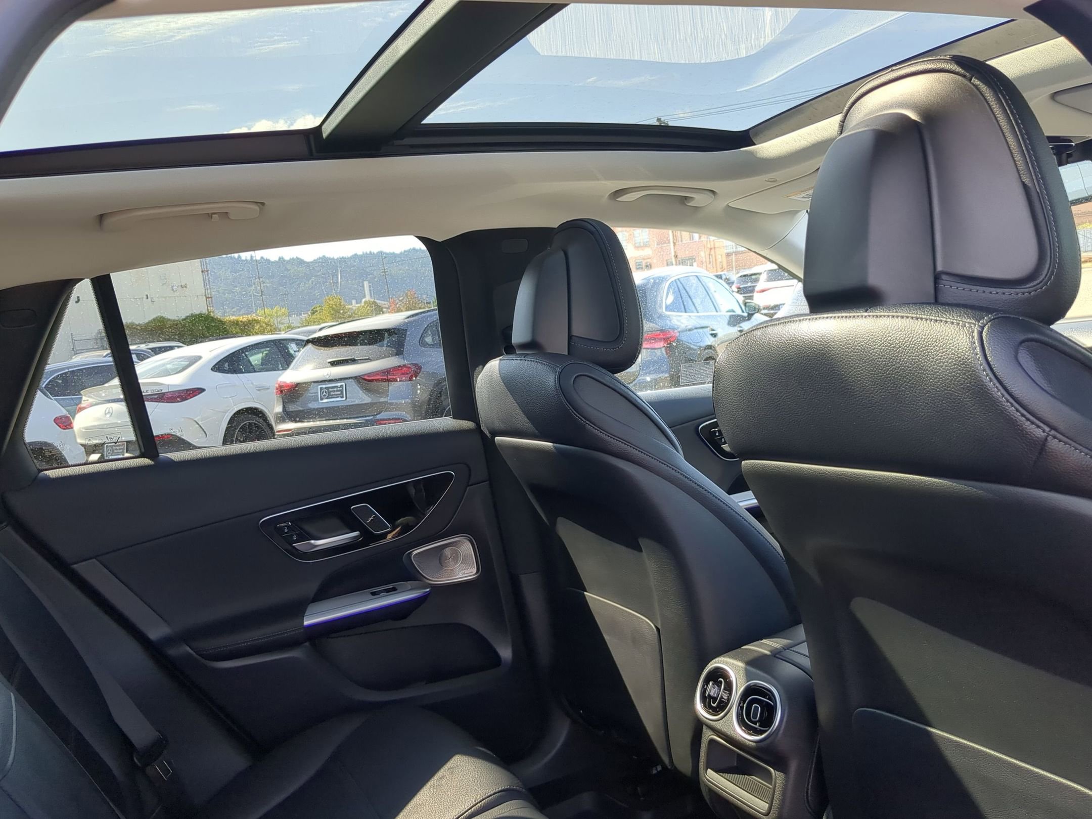 2026 Mercedes Benz GLC 350e 4MATIC photo 12