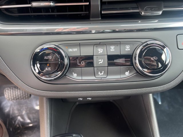 2025 Buick Envista Preferred photo 18