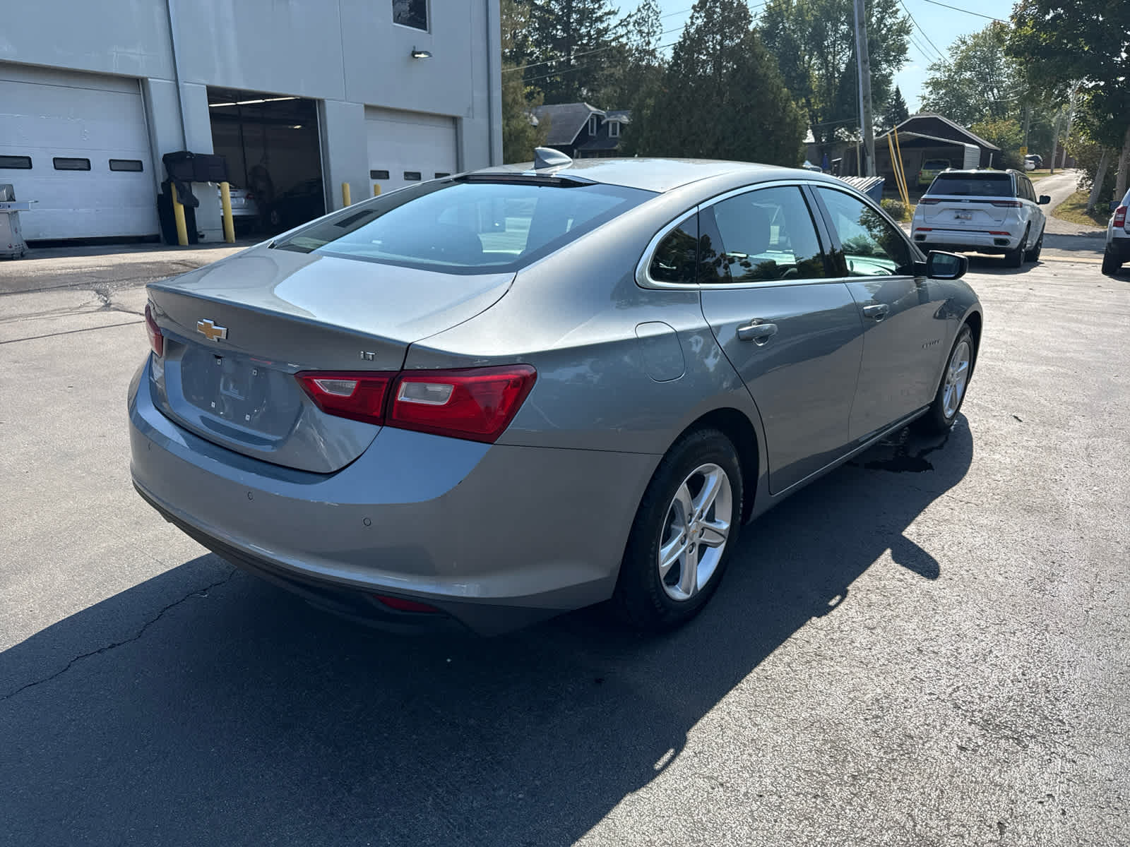 2024 Chevrolet Malibu 1LT photo 3