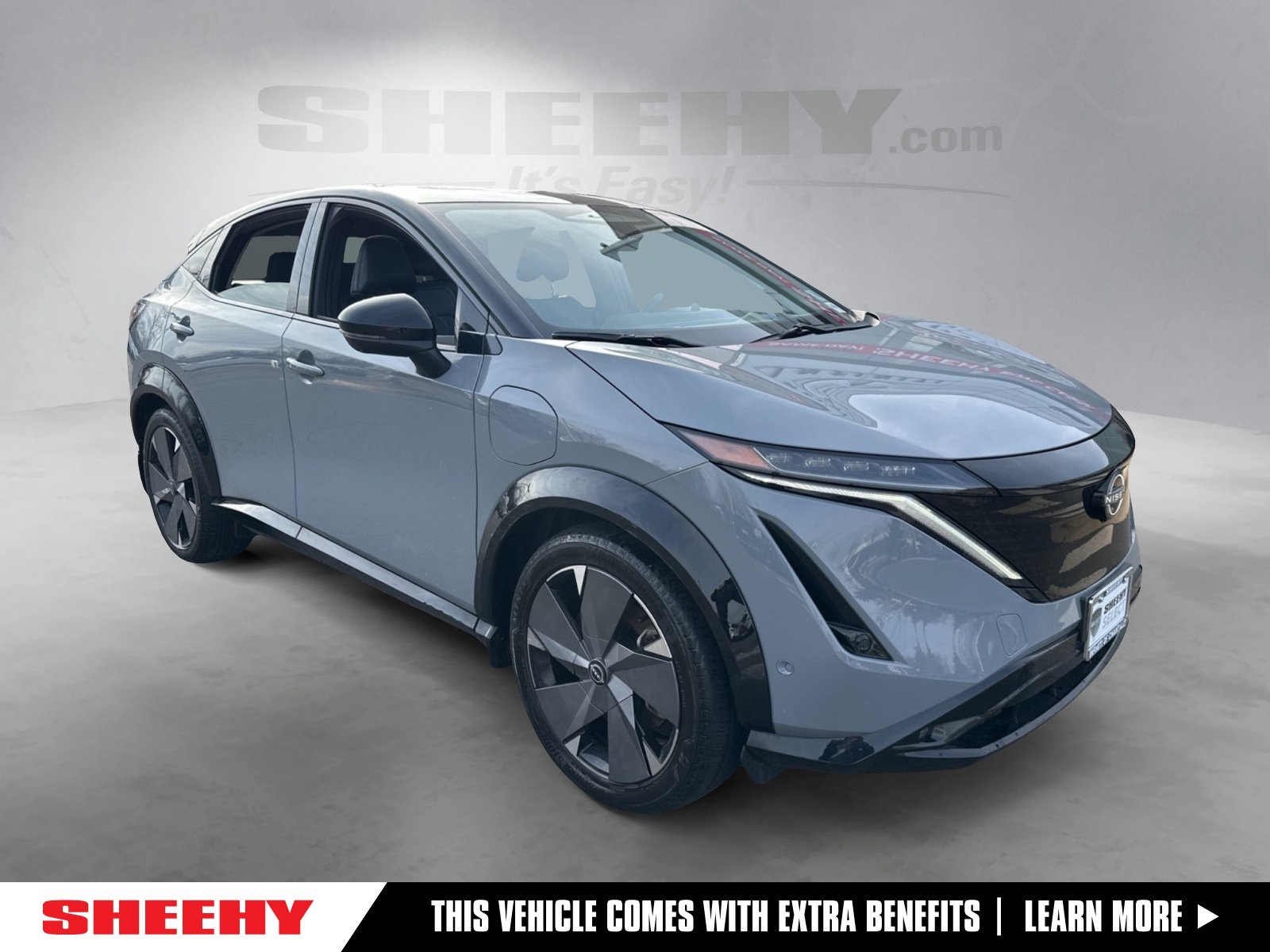 2024 Nissan ARIYA Platinum+'s photo