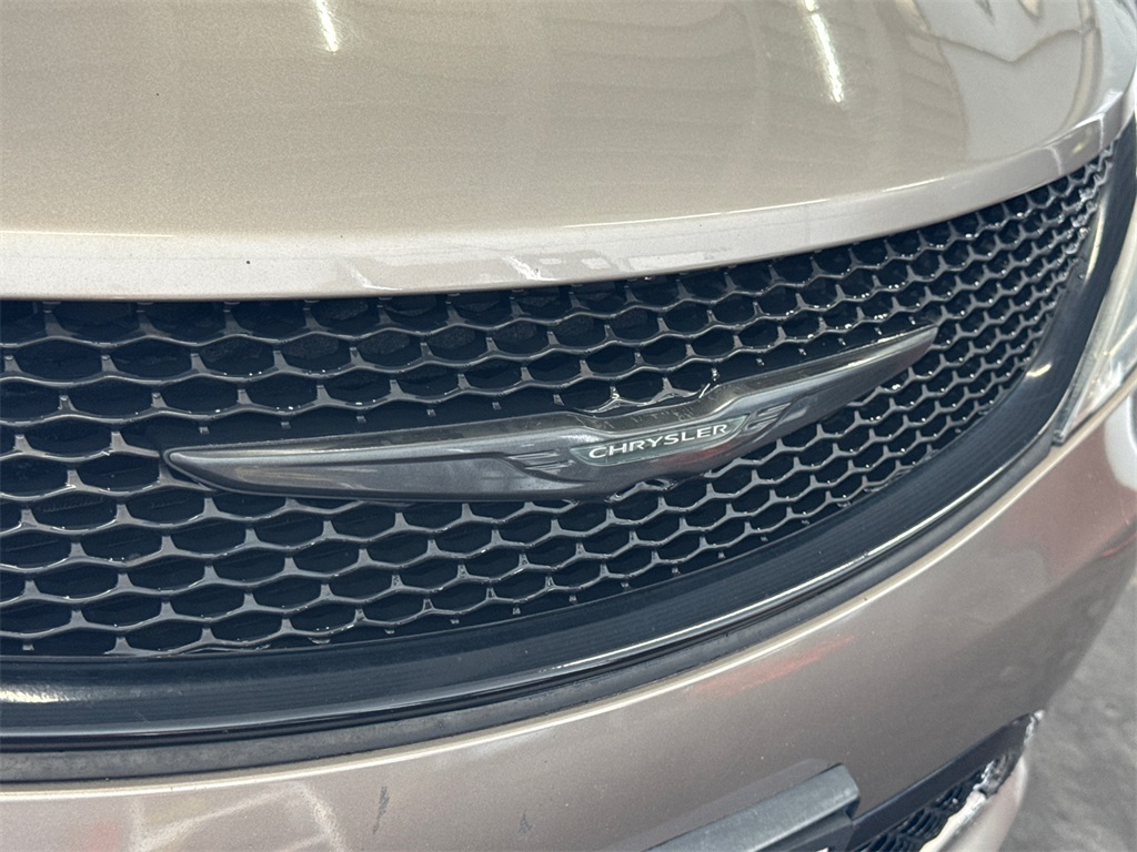 2018 Chrysler Pacifica Touring Plus photo 3