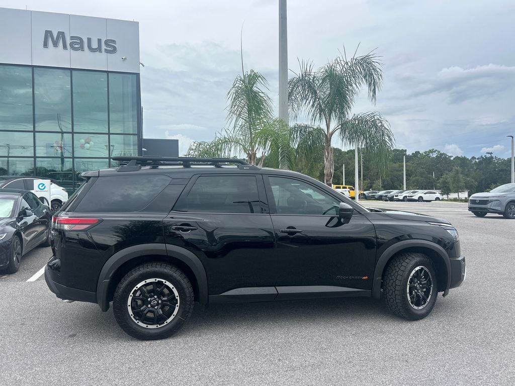 2025 Nissan Pathfinder Rock Creek photo 5