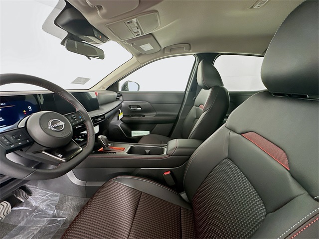 2026 Nissan Kicks SR photo 15