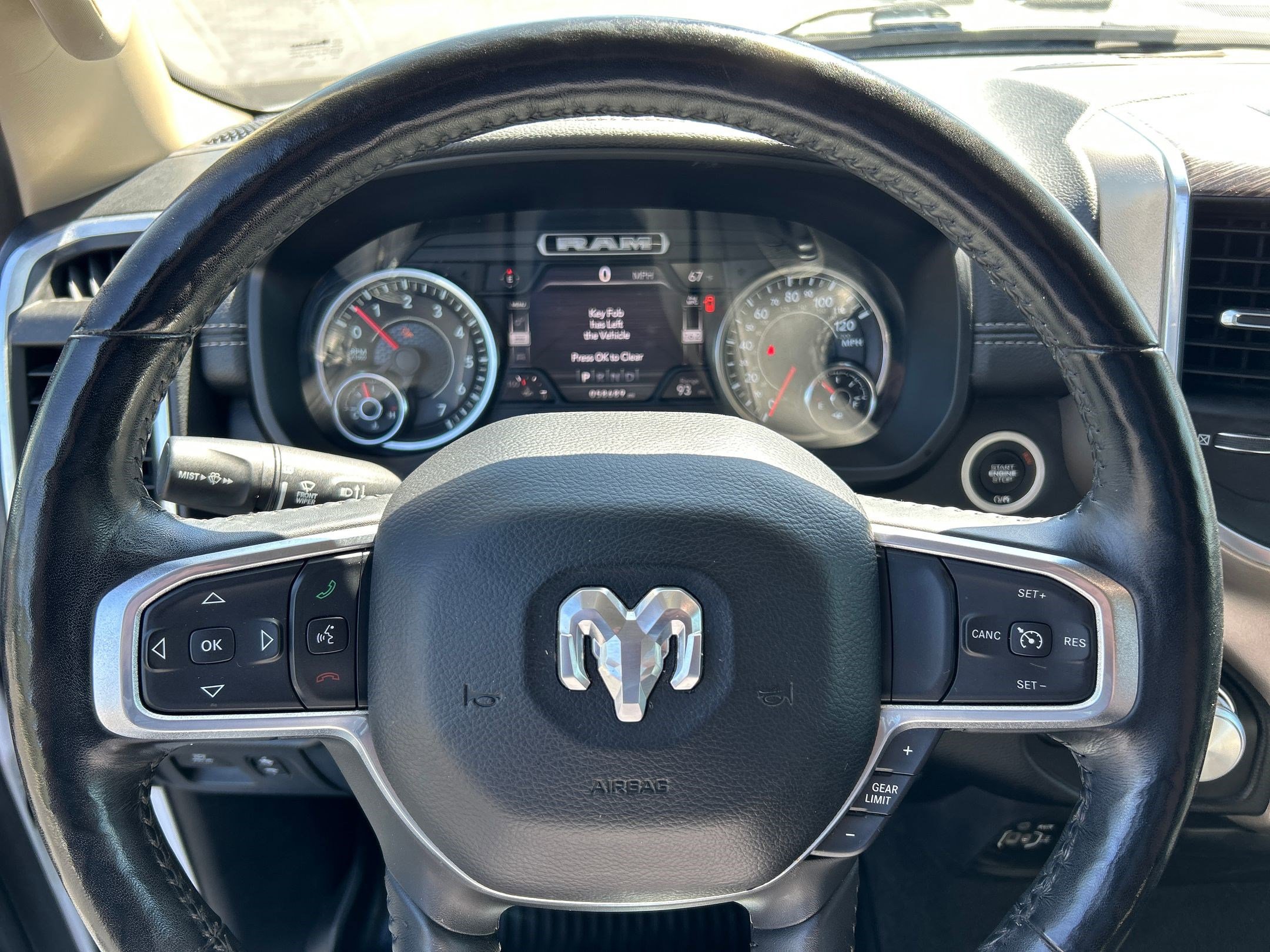2020 Ram 1500 Laramie photo 14