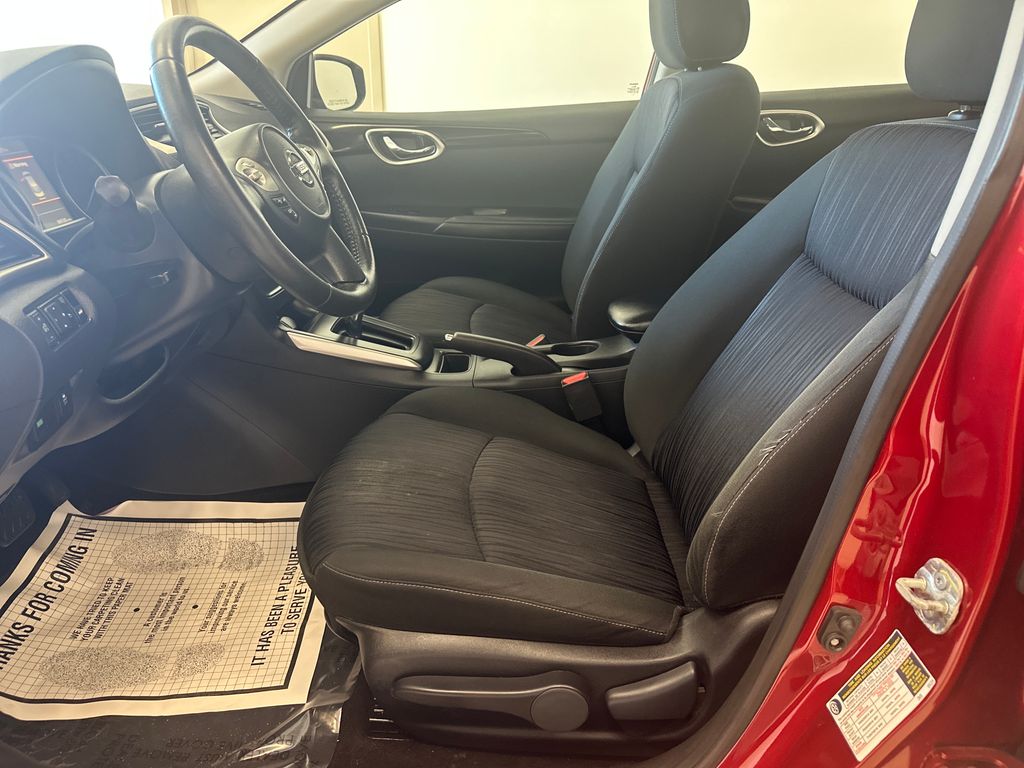 2019 Nissan Sentra SV photo 10