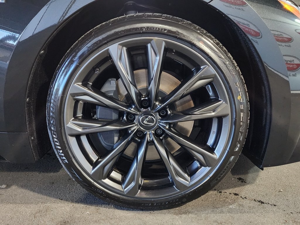 2025 Lexus IS 300 F SPORT photo 4