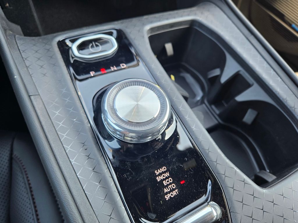2025 Jeep Wagoneer S Launch Edition photo 9