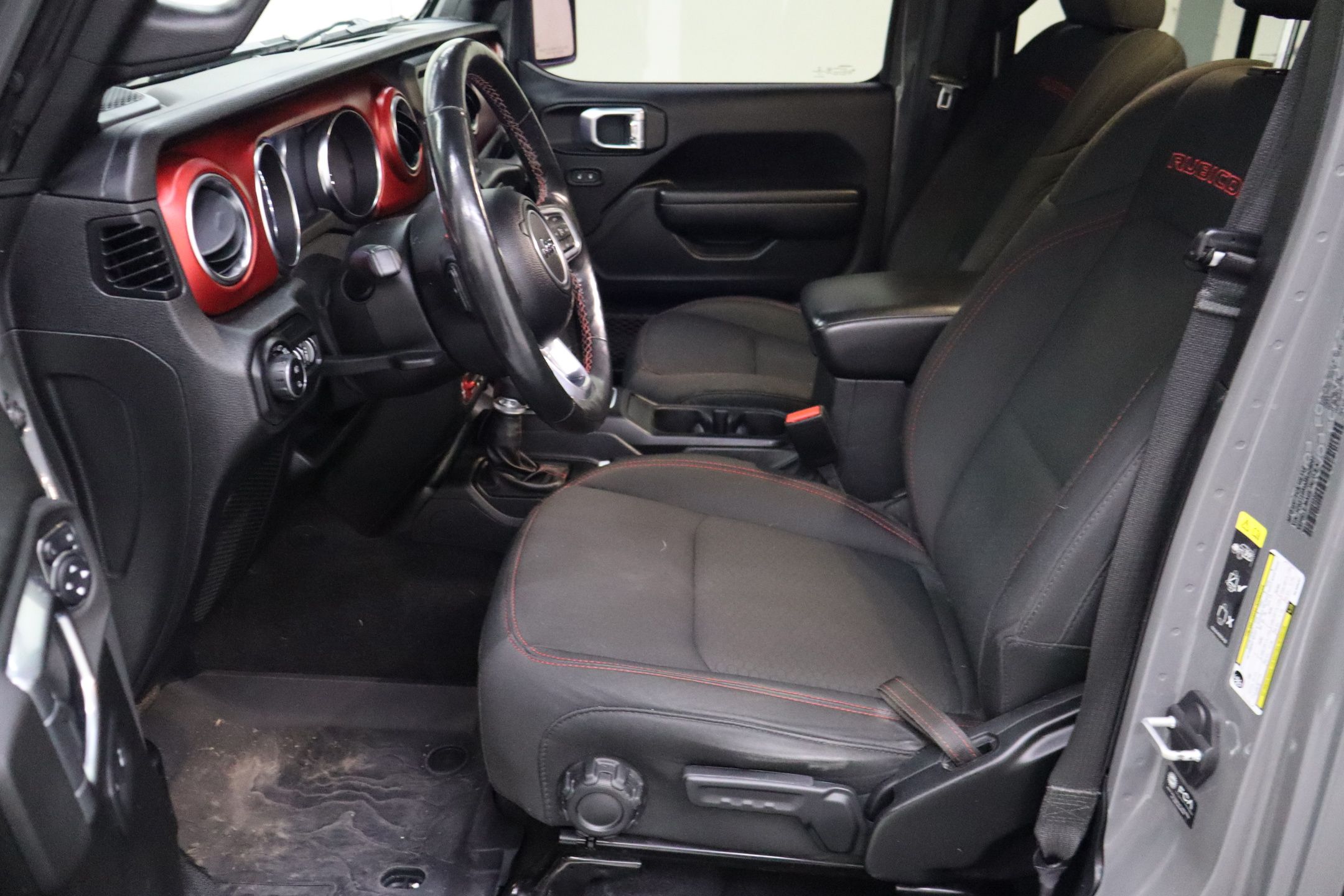 2021 Jeep Gladiator Rubicon photo 7