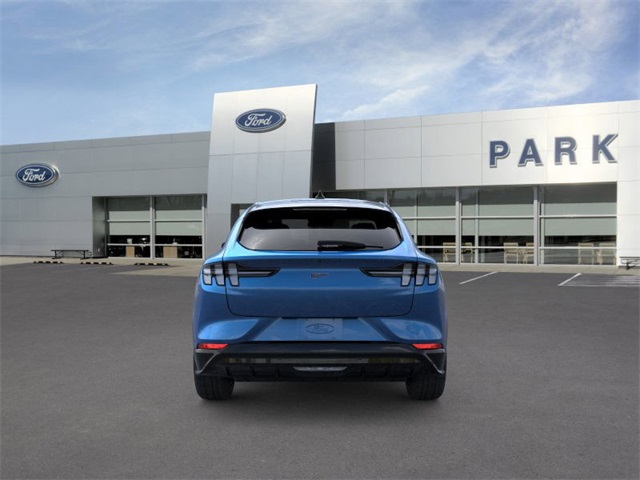 2025 Ford Mustang Mach-E GT photo 4