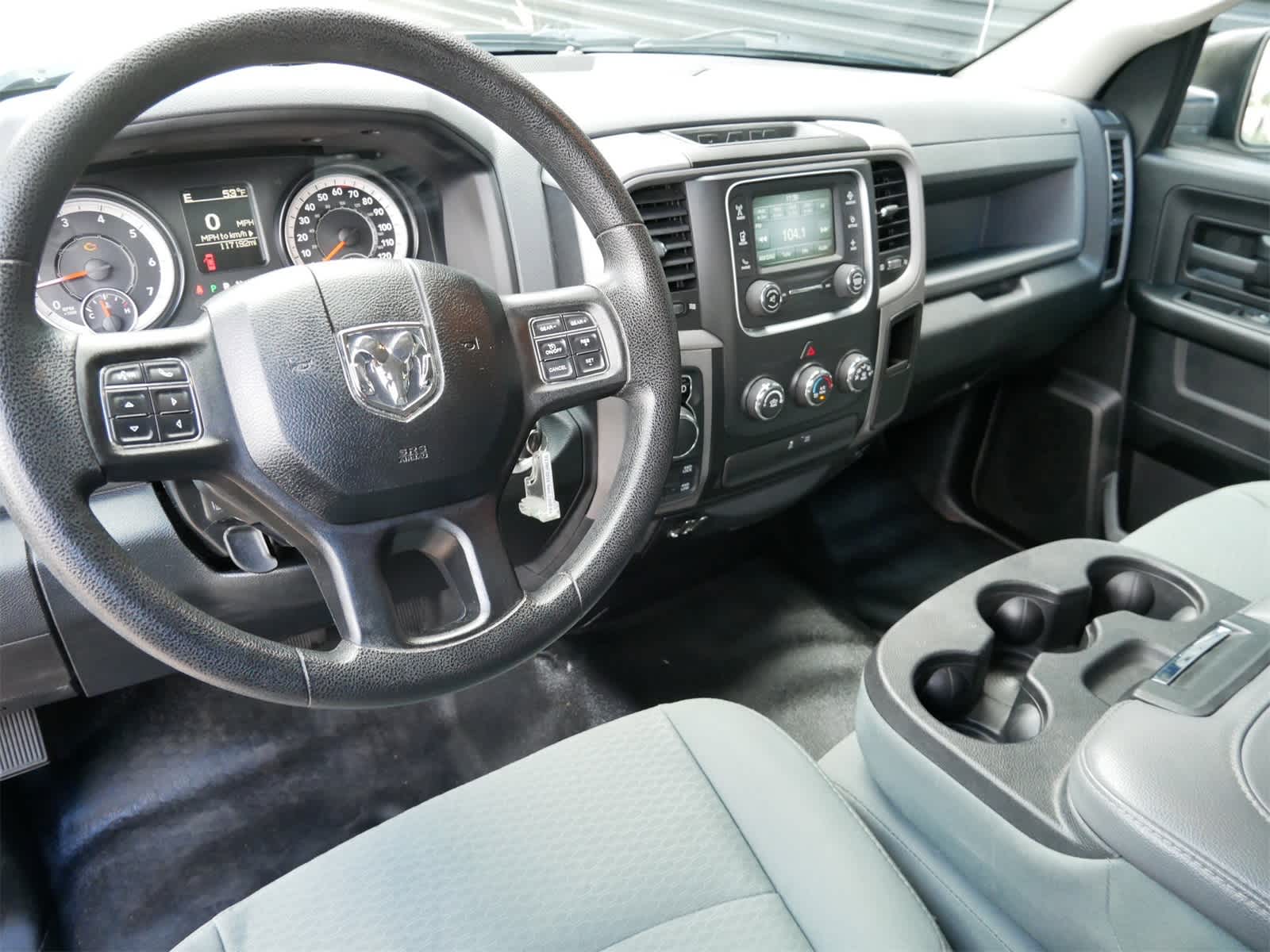 2016 Ram 1500 Tradesman photo 4