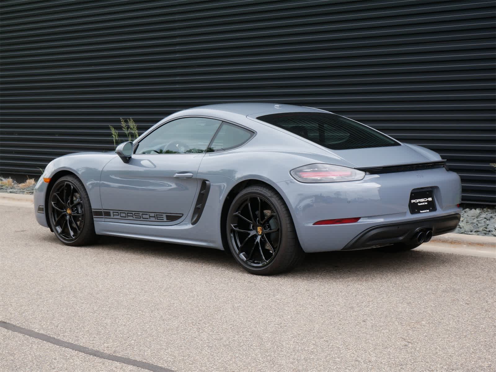 2025 Porsche Cayman S photo 3