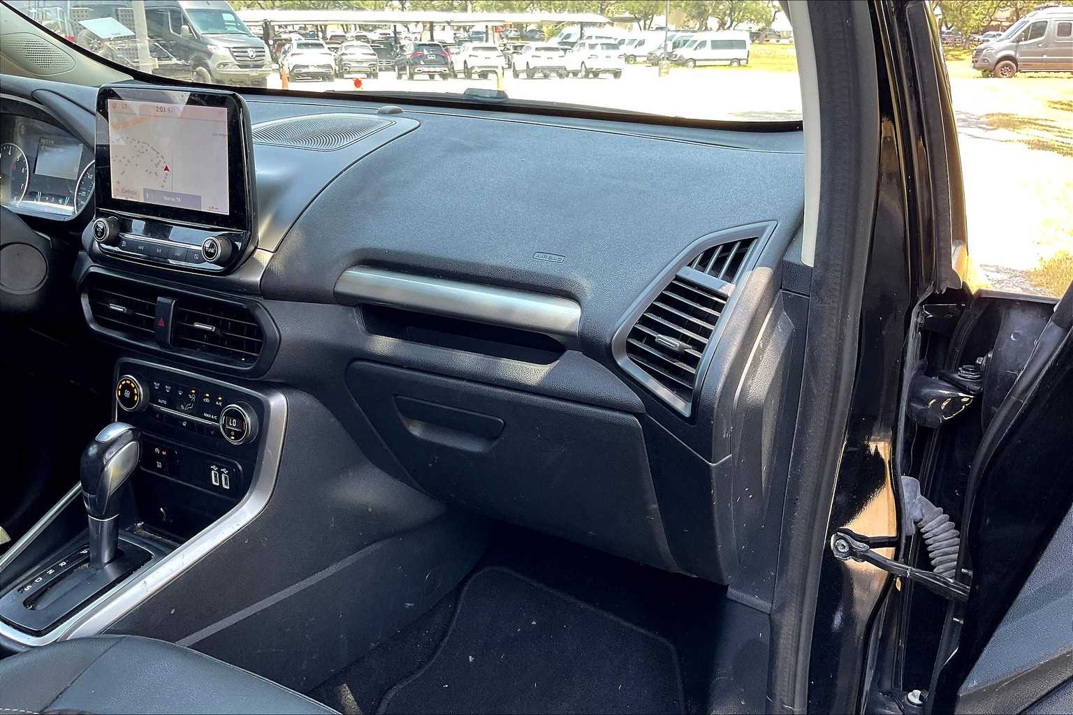 2020 Ford EcoSport SES photo 15