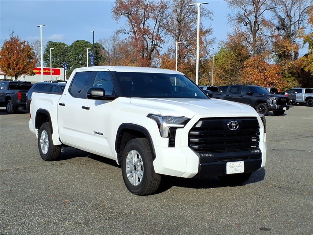 2026 Toyota Tundra SR5's photo