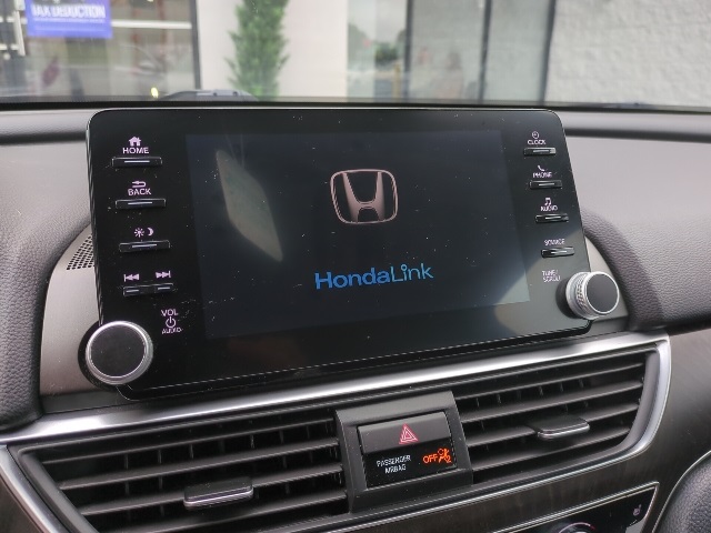 2018 Honda Accord EX-L 2.0T photo 3