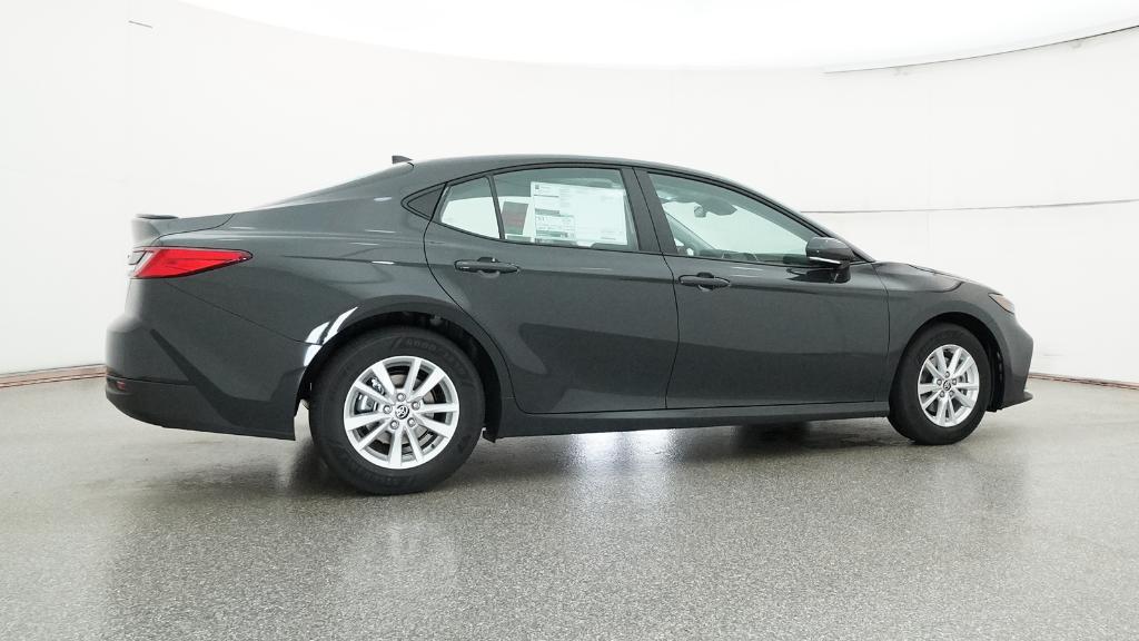 2026 Toyota Camry LE photo 23
