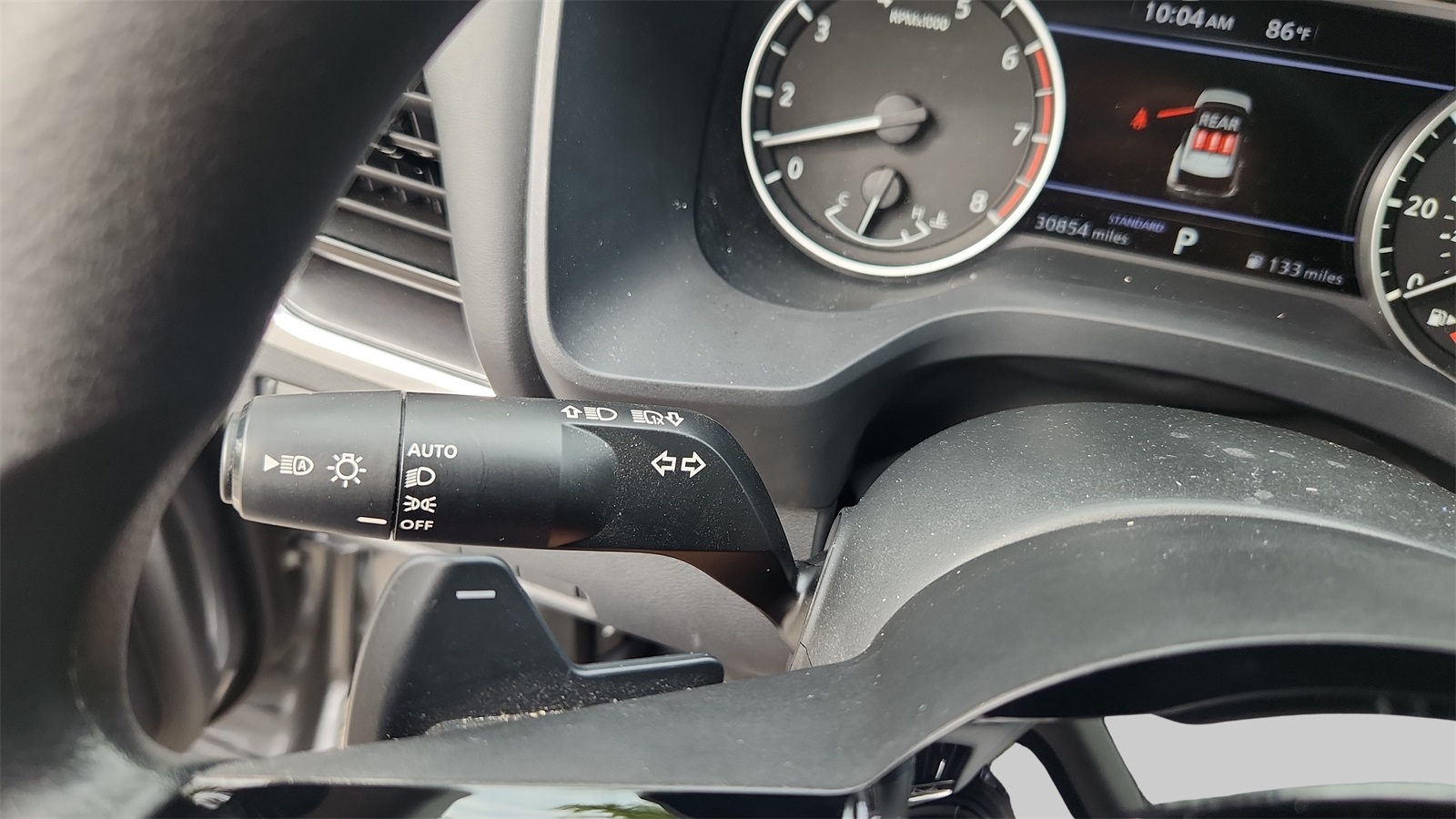 2023 Nissan Rogue SV photo 28