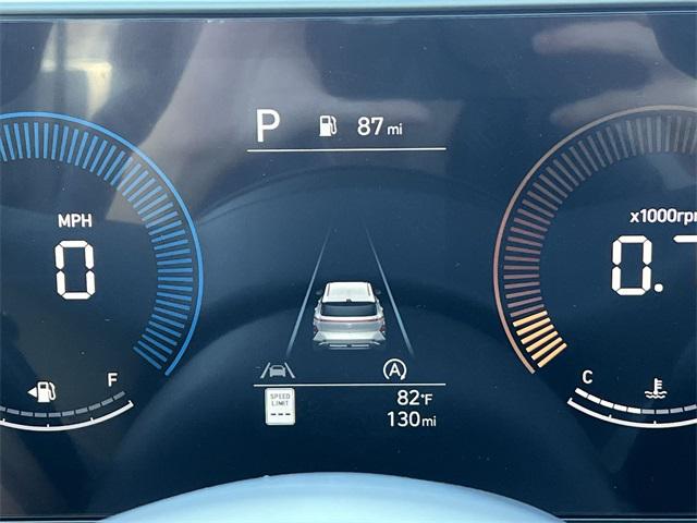 2026 Hyundai Kona SE photo 3