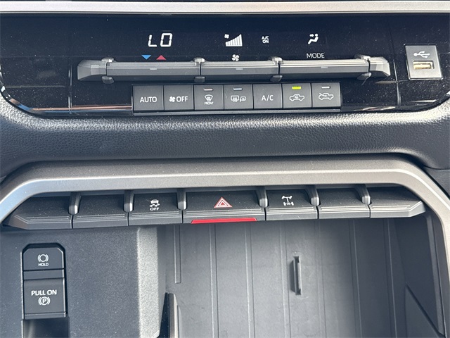 2025 Toyota Tundra SR5 photo 22