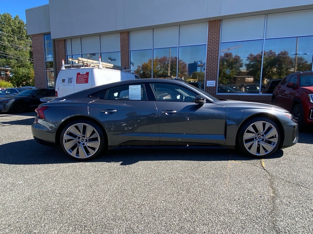 Used 2022 Audi e-tron GT Prestige with VIN WAUEJBFW9N7005977 for sale in Alexandria, VA