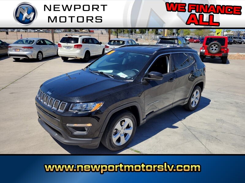 Used 2018 Diamond Black Crystal Pearlcoat Jeep Latitude image 1