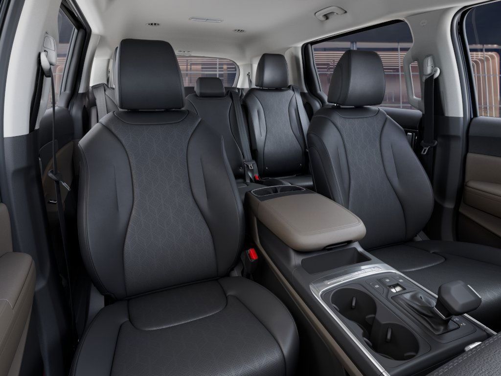2025 Kia Carnival LXS photo 14