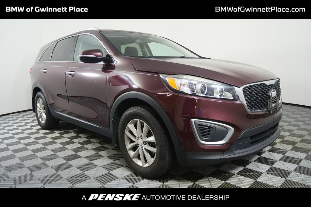 2017 Kia Sorento LX's photo