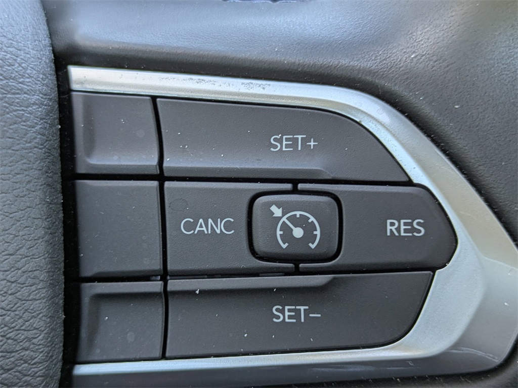 2022 Jeep Compass Latitude photo 23