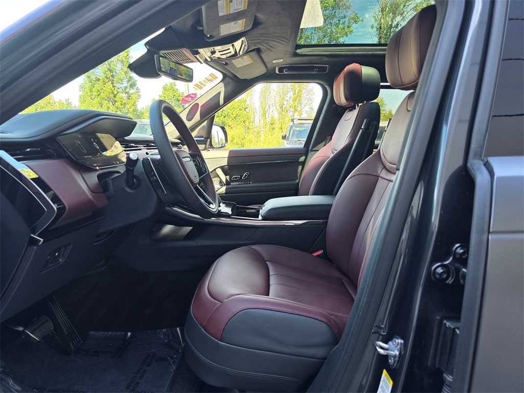 2025 Land Rover Range Rover Sport Autobiography PHEV photo 19