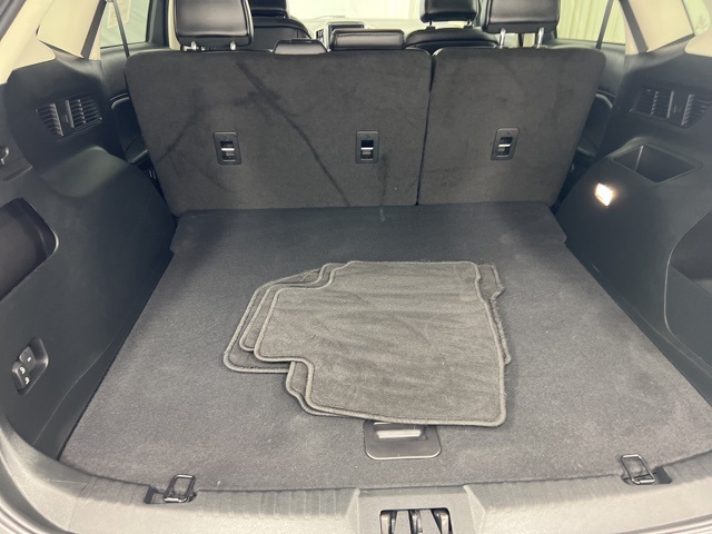 2022 Ford Edge SEL photo 9