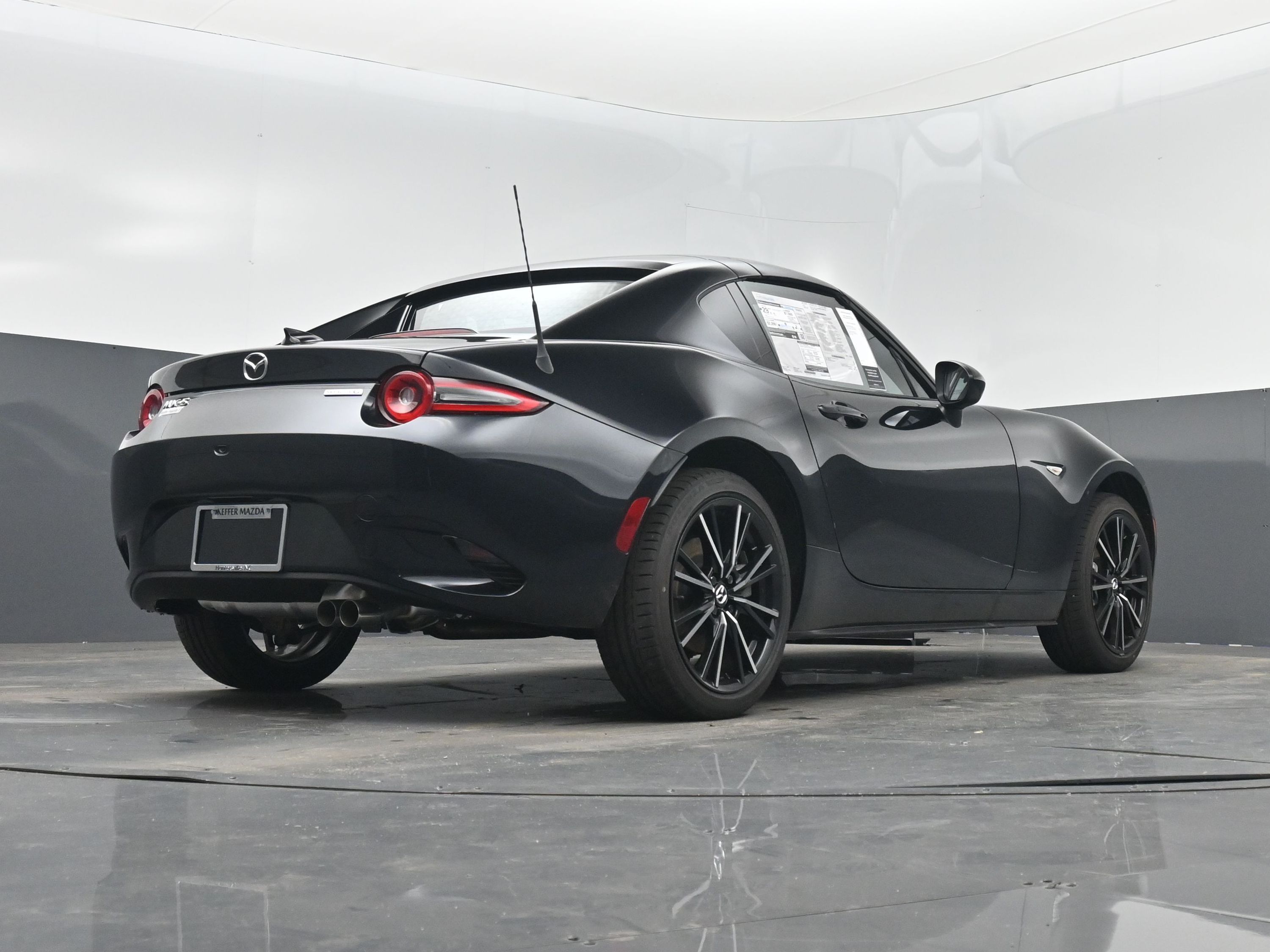 2025 Mazda MX-5 Miata Miata RF Grand Touring photo 23