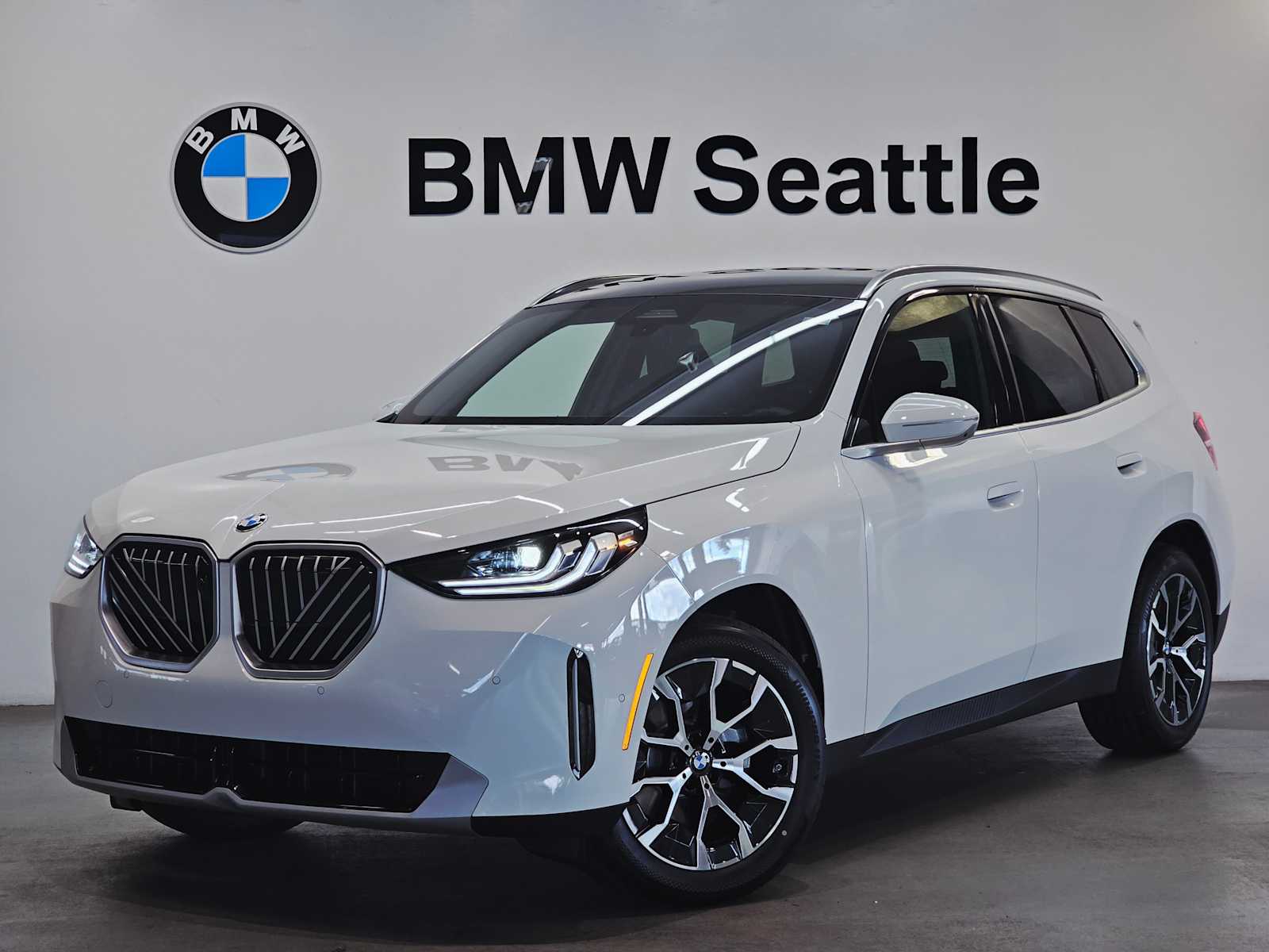 2026 BMW X3 30's photo