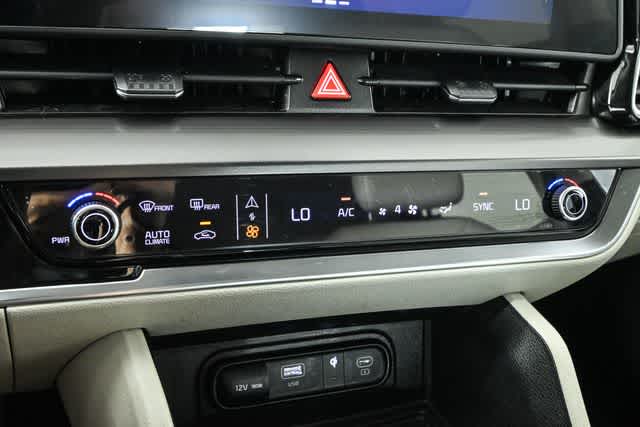 2024 Kia Sportage EX photo 15