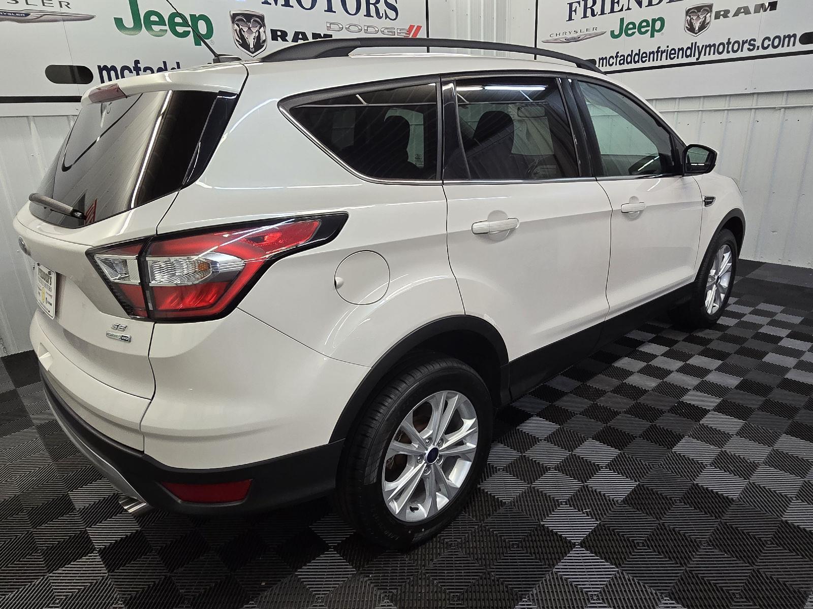 2018 Ford Escape SE photo 2