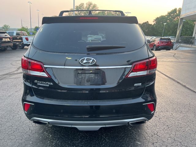 2017 Hyundai Santa Fe SE Ultimate photo 4