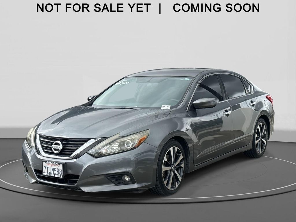 2016 Nissan Altima SR