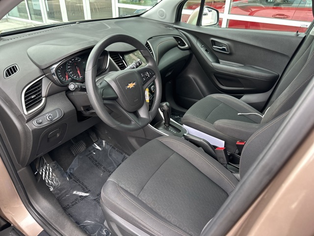 2018 Chevrolet Trax LS photo 12