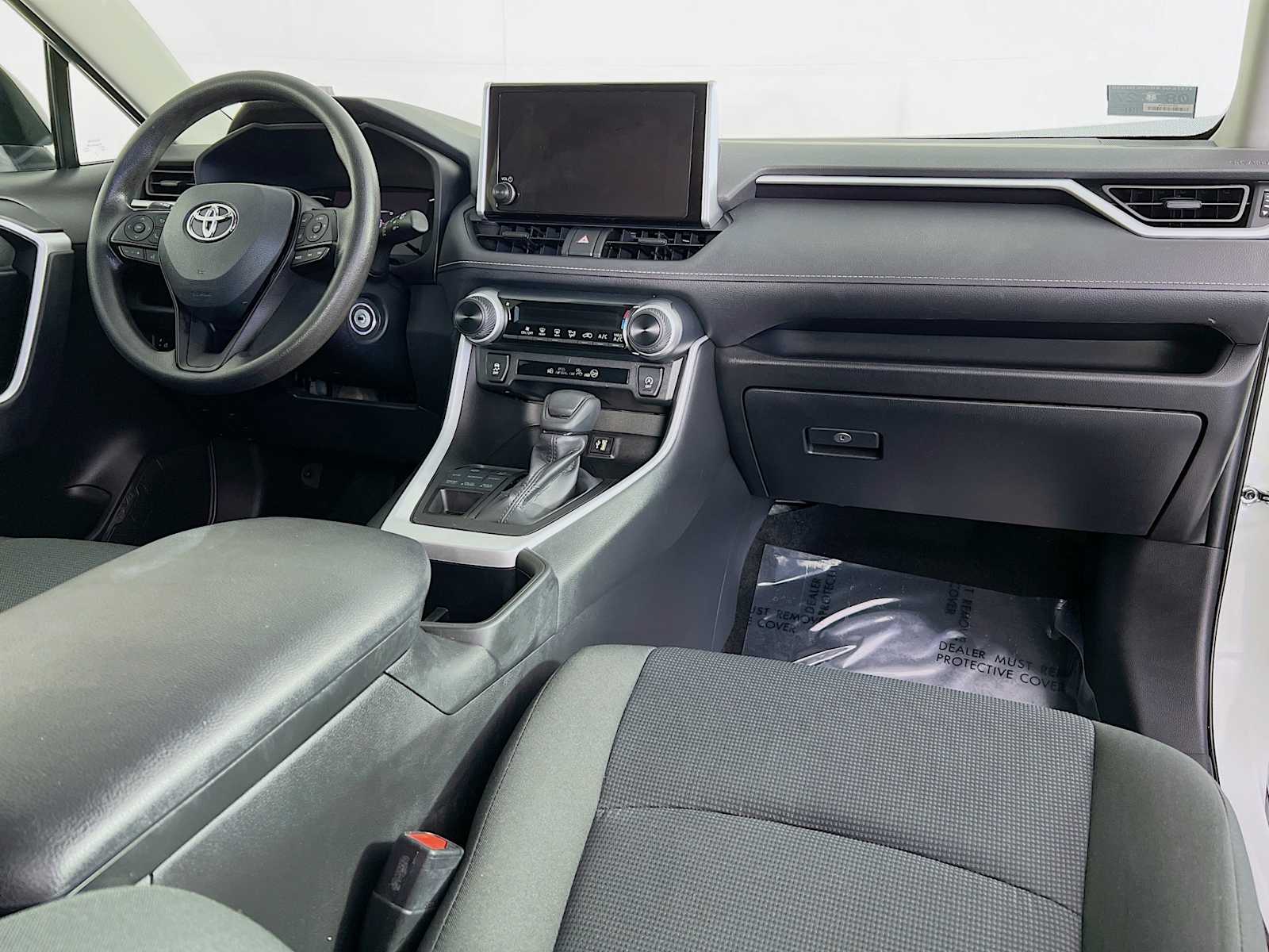 2023 Toyota RAV4 LE photo 26