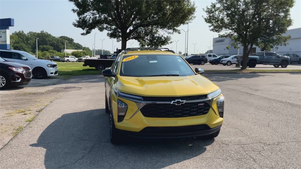 2024 Chevrolet Trax photo 3