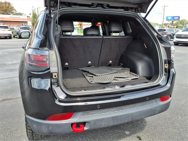 2025 Jeep Compass Trailhawk photo 19