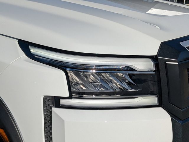 2025 Nissan Frontier Crew Cab PRO-4X photo 9